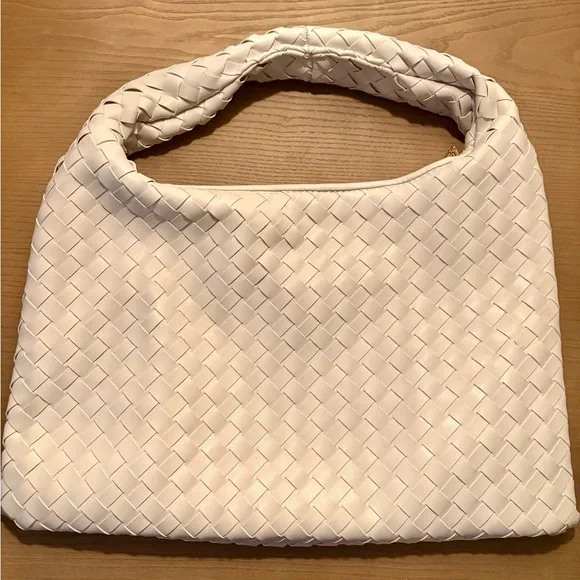 Urban Expressions- Woven Handle Shoulder Bag - Cream - Picture 1 of 5